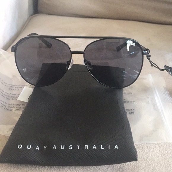 Quay Australia oversized Aviators - NWT! - Picture 2 of 2